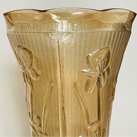 Vintage Jeanette Glass Iris Iridescence Herringbone Carnival Flower 9” Vase - Picture 9 of 16